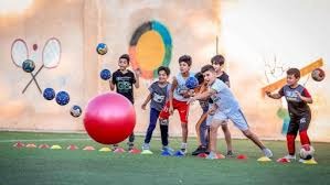 维尼和裘德在那次进攻中打出精妙配合，皮球被挡出底线，判罚角球。 来源：Madrid Zone