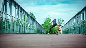 破案了！洛夫顿说不打，后来又打