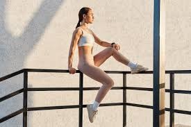 德甲超级惨案！卫冕冠军狂轰8球，巨星20球碾压