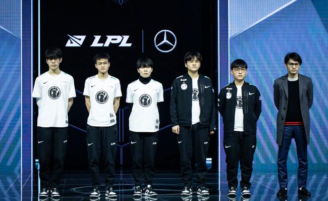 荣誉还是对 荣誉还是对