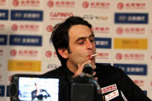 他专注于自 他专注于自